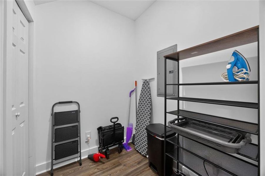 Furnished interior view inside a new home in , Union City (Image 9).