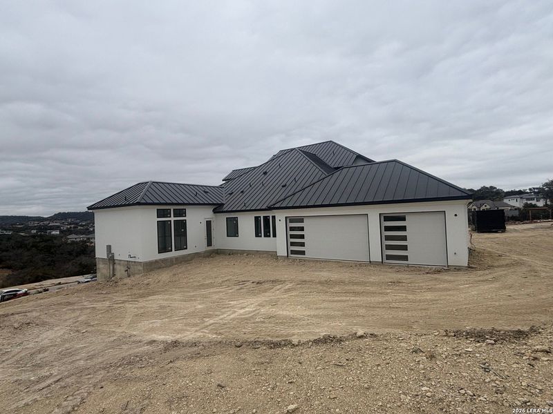 Exterior details and patio area of a home in , San Antonio (Image 12).