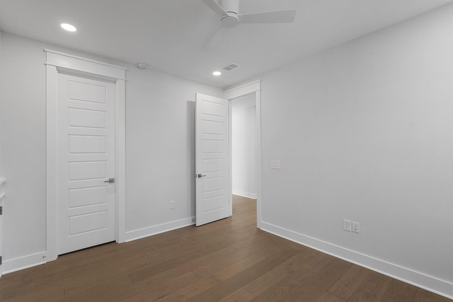 Spacious, unfurnished interior of a new home in , Mount Pleasant (Image 29).