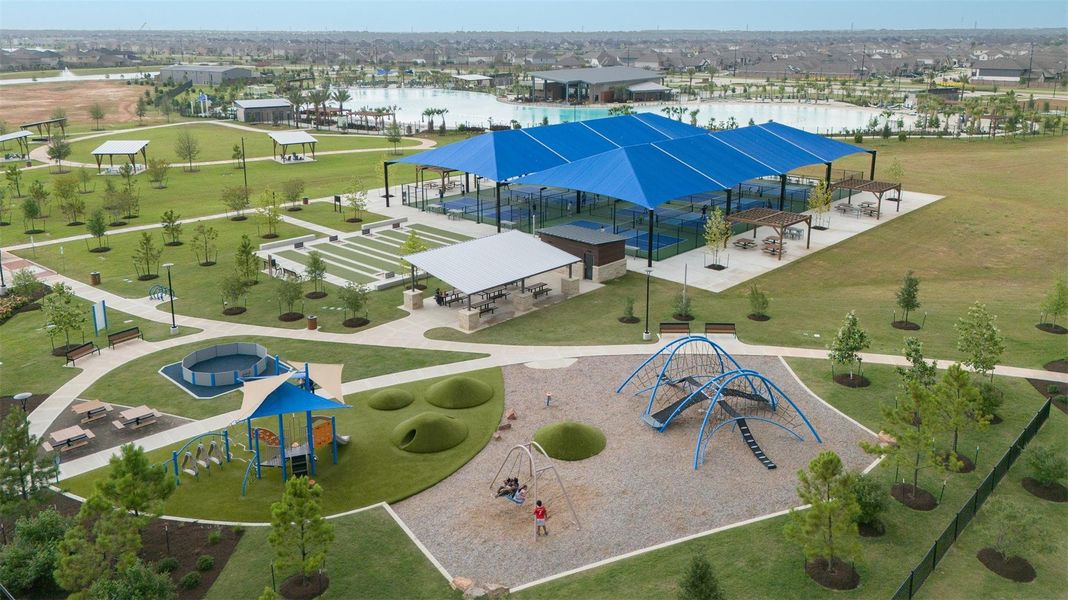 Image 18 of a home in Sunterra.