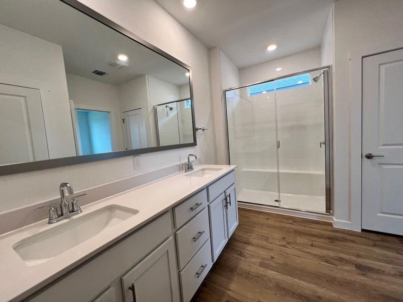 Furnished interior view inside a new home in Rosenbusch Ranch, Leander (Image 11).