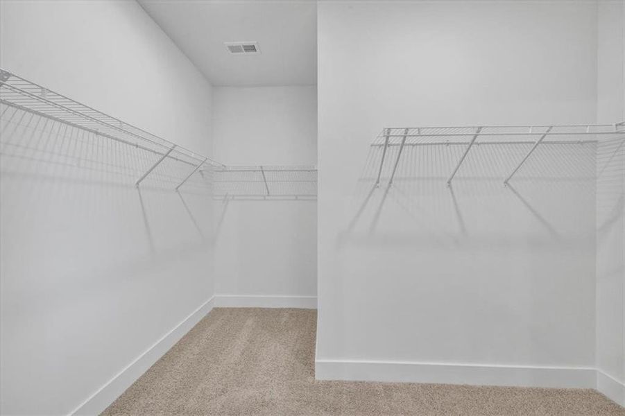 Spacious, unfurnished interior of a new home in Tuscany Hills, Douglasville (Image 36).