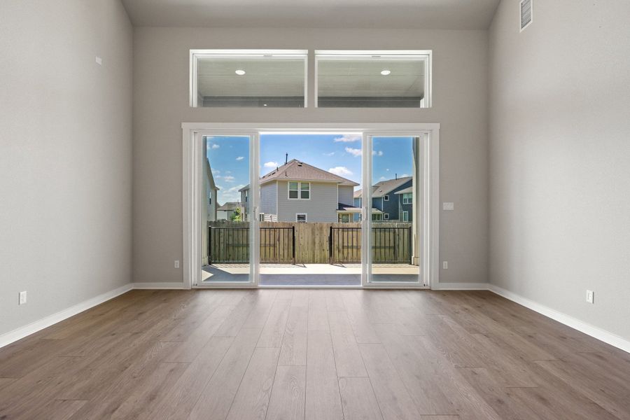Spacious, unfurnished interior of a new home in Lariat, Liberty Hill (Image 32).