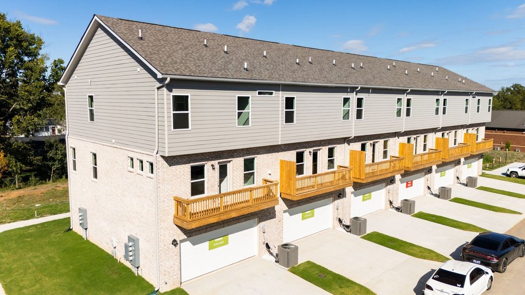 Image 42 of a home in Sweetbriar Place.