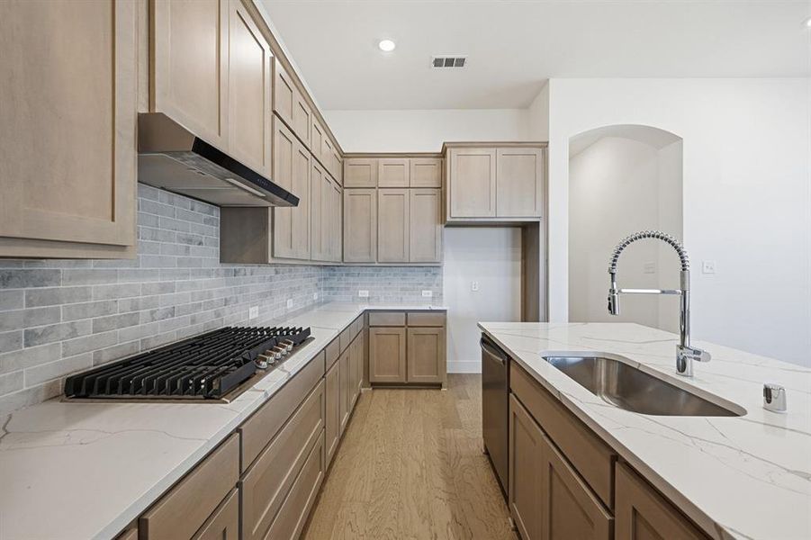 Furnished interior view inside a new home in Sandbrock Ranch, Aubrey (Image 10).
