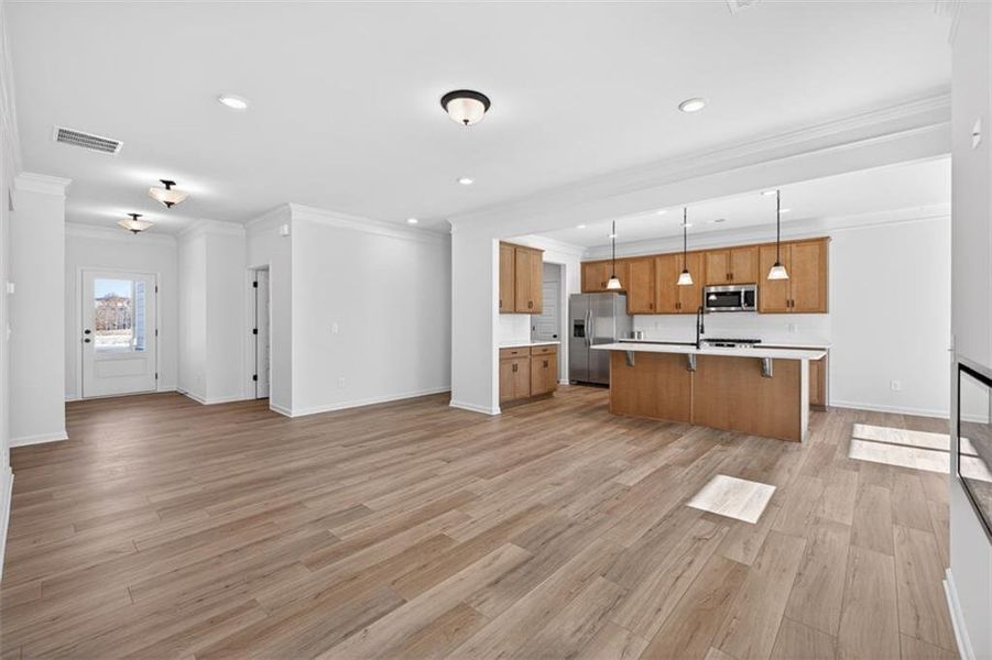 Spacious, unfurnished interior of a new home in Jones Ridge, Dallas (Image 34).