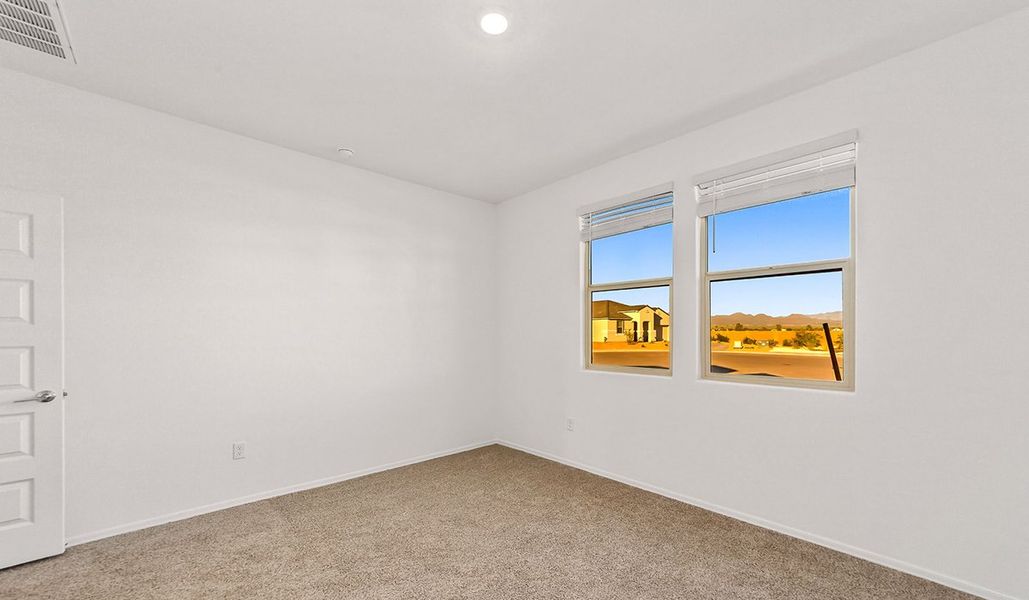 Representative unfurnished interior of a home built from the Dalea by D.R. Horton in Barnett Village, Marana (Image 39).