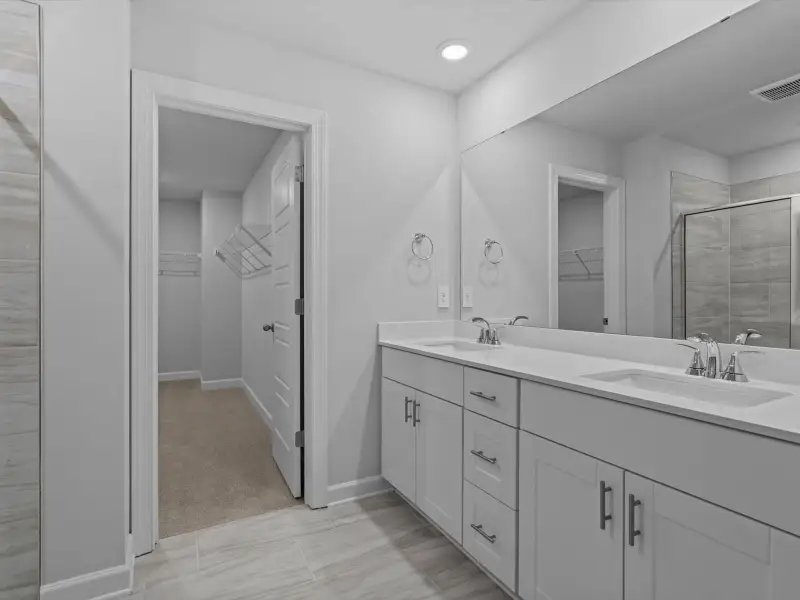 Furnished interior view inside a new home in Chatham Forest, Duncan (Image 7).