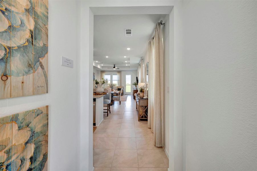 Welcoming foyer (*Photo not of actual home and used for illustration purposes only.) Welcoming foyer (*Photo not of actual home and used for illustration purposes only.)
