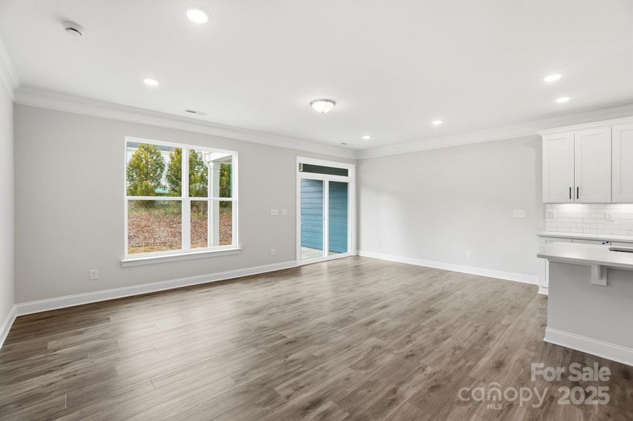 Spacious, unfurnished interior of a new home in Harrisburg Village, Harrisburg (Image 39).