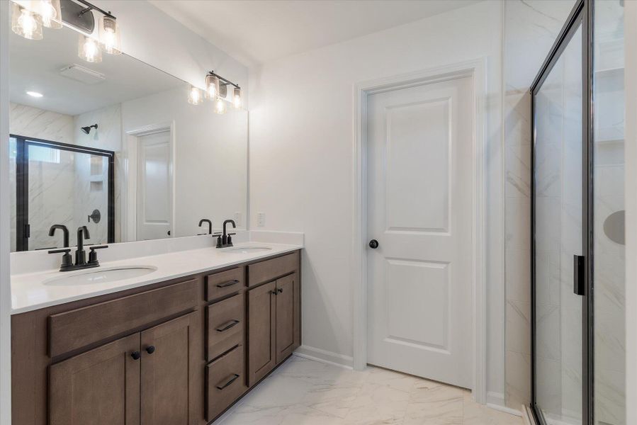 Furnished interior view inside a new home in Oakley Pointe, Moncks Corner (Image 8).
