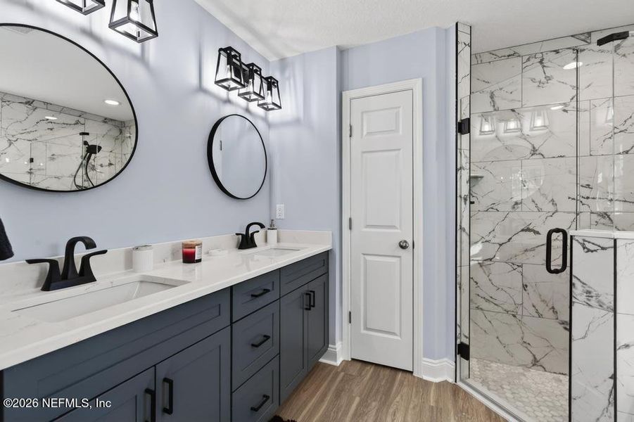 Furnished interior view inside a new home in , Callahan (Image 47).