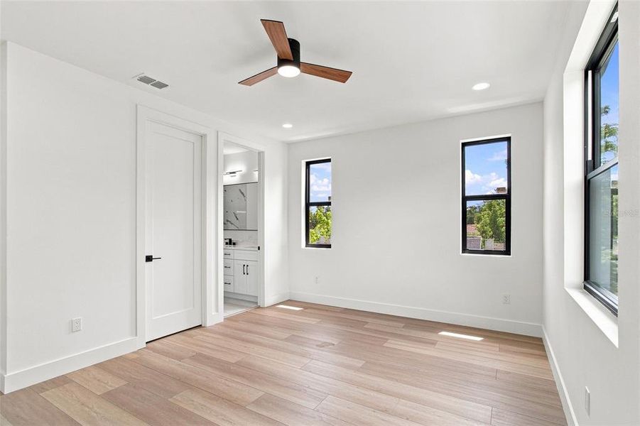 Spacious, unfurnished interior of a new home in , Tampa (Image 31). Spacious, unfurnished interior of a new home in , Tampa (Image 31).