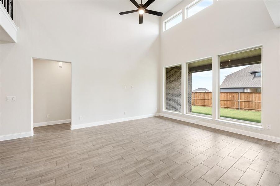 Spacious, unfurnished interior of a new home in Creekview Meadows, Pilot Point (Image 15). Spacious, unfurnished interior of a new home in Creekview Meadows, Pilot Point (Image 15).
