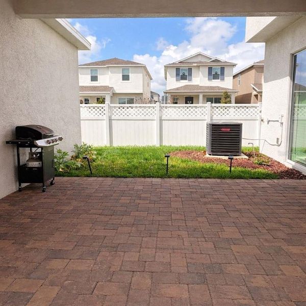 Exterior details and patio area of a home in , Winter Garden (Image 28).