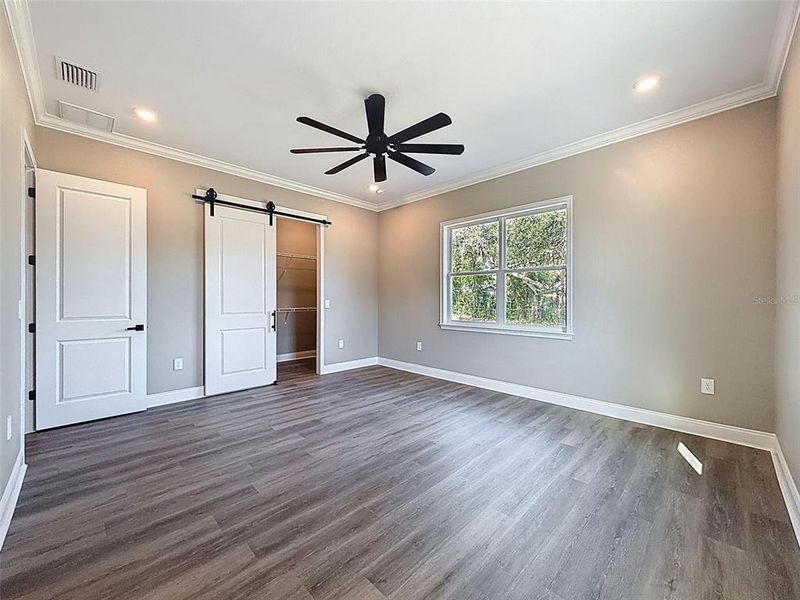 Spacious, unfurnished interior of a new home in , Lakeland (Image 54).