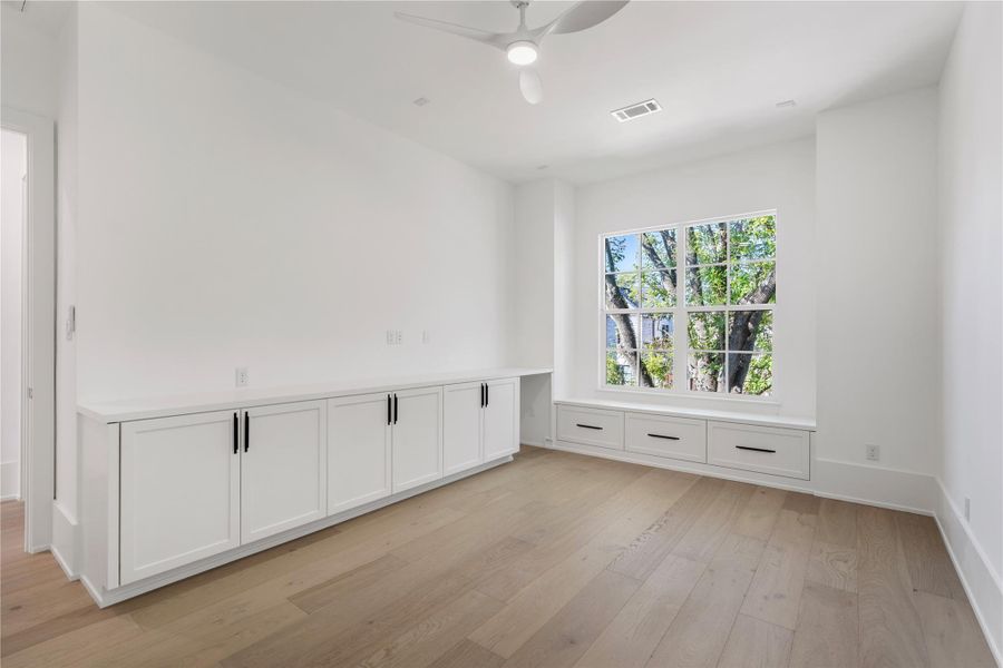 Spacious, unfurnished interior of a new home in , Houston (Image 43). Spacious, unfurnished interior of a new home in , Houston (Image 43).