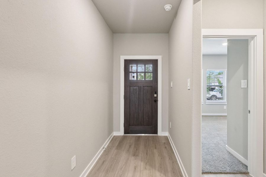 Spacious, unfurnished interior of a new home in Massey Oaks - Premier Series, Pearland (Image 20). Spacious, unfurnished interior of a new home in Massey Oaks - Premier Series, Pearland (Image 20).