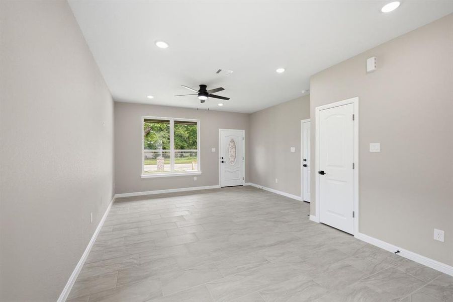 Spacious, unfurnished interior of a new home in , Cleburne (Image 12). Spacious, unfurnished interior of a new home in , Cleburne (Image 12).