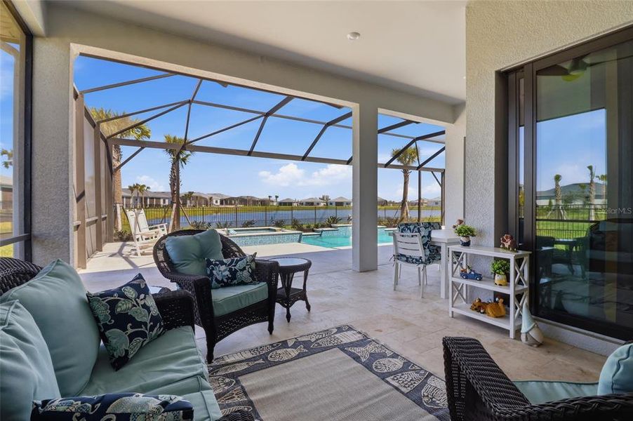 Exterior details and patio area of a home in , Lakewood Ranch (Image 3).