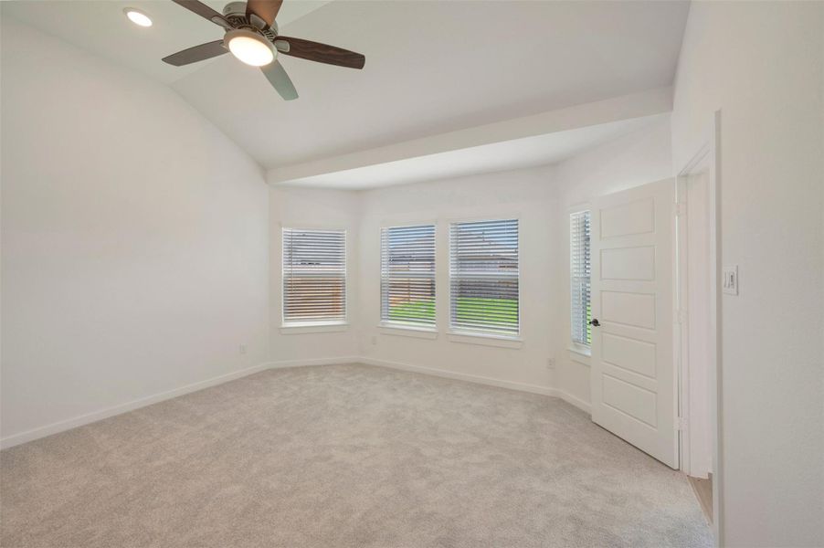 Spacious, unfurnished interior of a new home in Miller's Pond, Rosenberg (Image 15). Spacious, unfurnished interior of a new home in Miller's Pond, Rosenberg (Image 15).