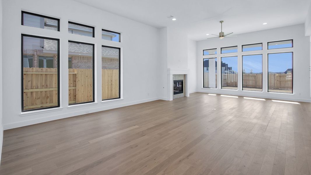 Spacious, unfurnished interior of a new home in Briarley, Montgomery (Image 12).