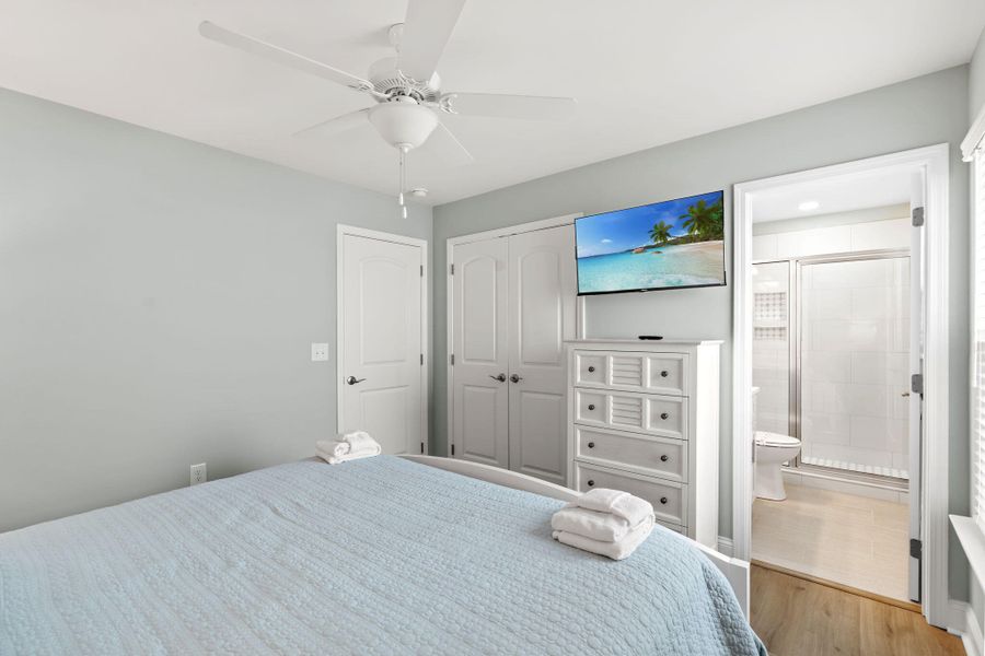 Furnished interior view inside a new home in , Surfside Beach (Image 38).