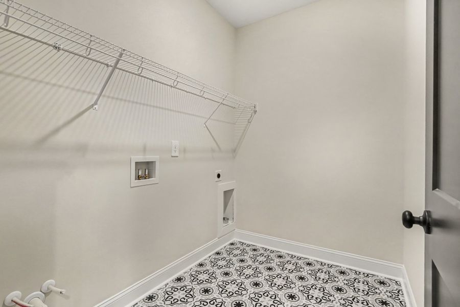 Spacious, unfurnished interior of a new home in Flint Farms, Concord (Image 50).