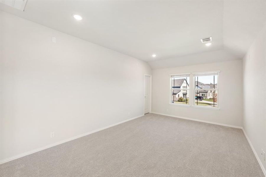 Spacious, unfurnished interior of a new home in Somerset Classic 70s & 80s, Mansfield (Image 20). Spacious, unfurnished interior of a new home in Somerset Classic 70s & 80s, Mansfield (Image 20).