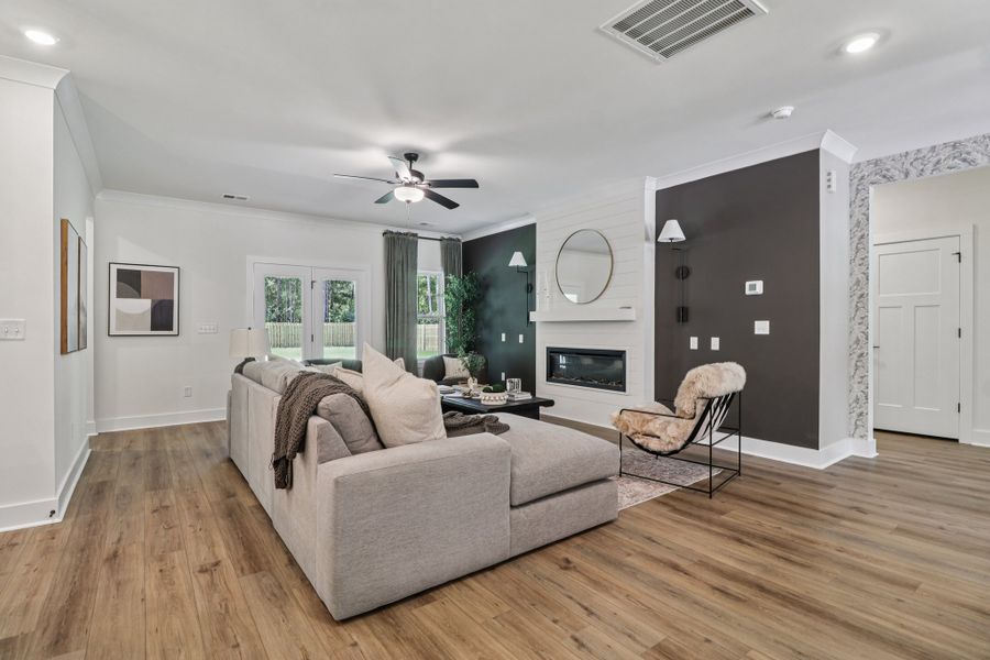 Representative furnished interior of a home built from the Wisteria II by Great Southern Homes in Lynbrook, Boiling Springs (Image 6).