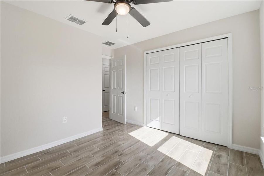 Spacious, unfurnished interior of a new home in , Ocala (Image 18).