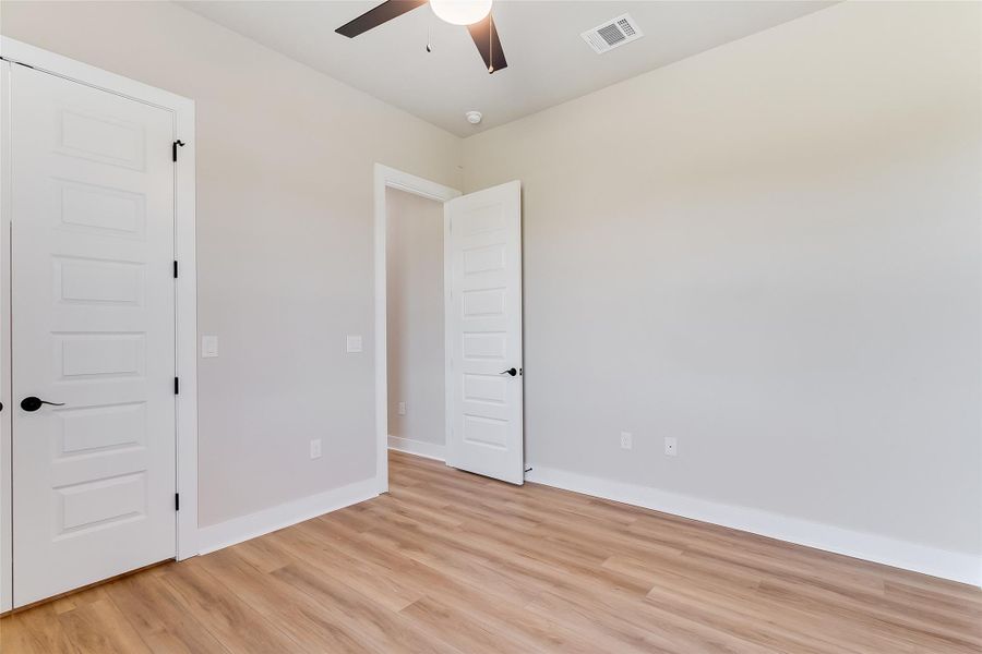 Spacious, unfurnished interior of a new home in , Bertram (Image 24).