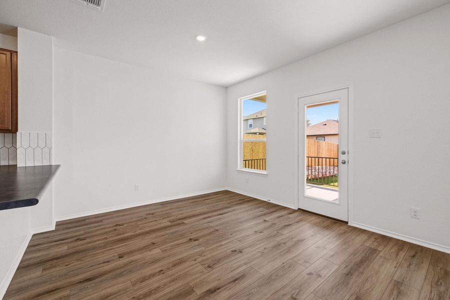 Spacious, unfurnished interior of a new home in Sonterra - Cool Water, Jarrell (Image 16).