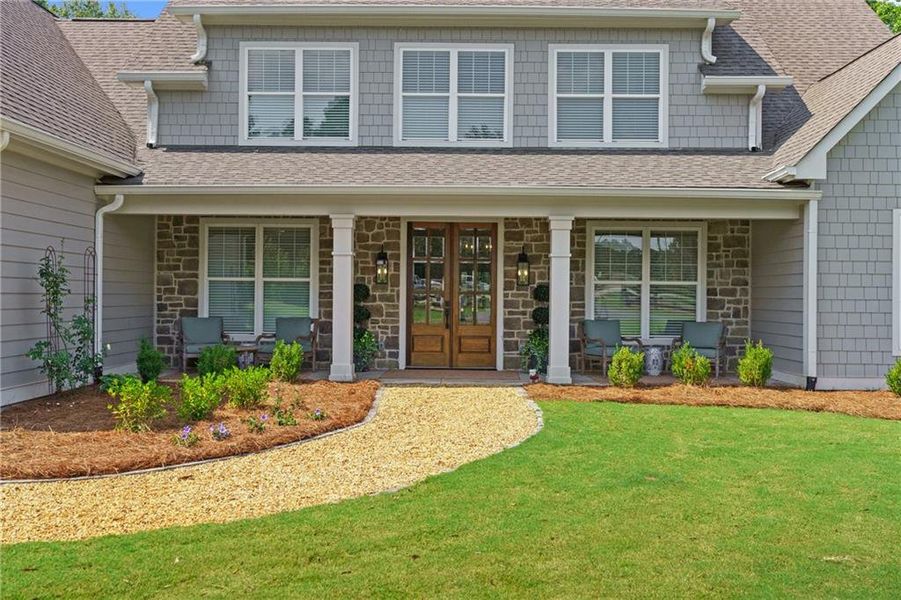 Exterior details and patio area of a home in , Monroe (Image 21).