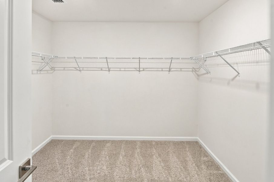 Spacious, unfurnished interior of a new home in The Groves of Berkeley, Moncks Corner (Image 28).
