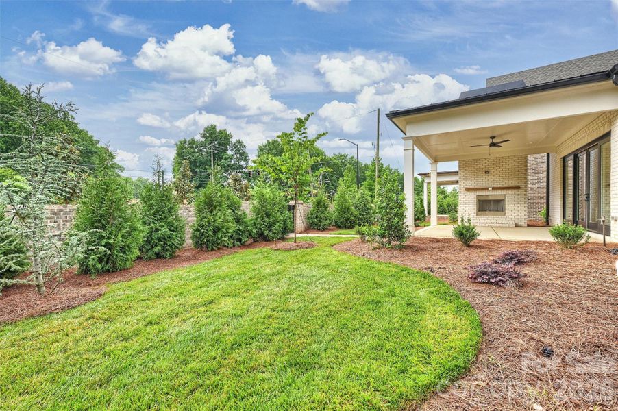 Exterior details and patio area of a home in , Charlotte (Image 30).