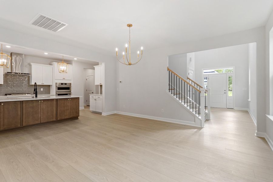 Spacious, unfurnished interior of a new home in , Summerville (Image 23).