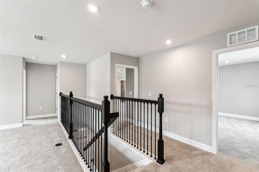 Spacious, unfurnished interior of a new home in Bella Terra, Clermont (Image 19). Spacious, unfurnished interior of a new home in Bella Terra, Clermont (Image 19).