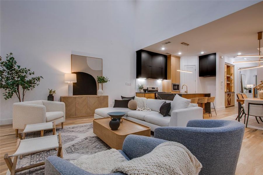 Furnished interior view inside a new home in , Dallas (Image 32).
