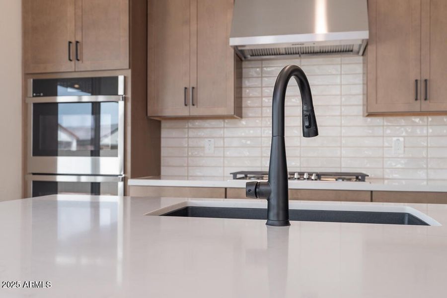 Tri Pointe Waterston Central 282 - Kitch