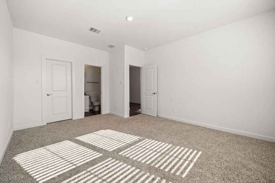Spacious, unfurnished interior of a new home in Harvest Green, Richmond (Image 47). Spacious, unfurnished interior of a new home in Harvest Green, Richmond (Image 47).