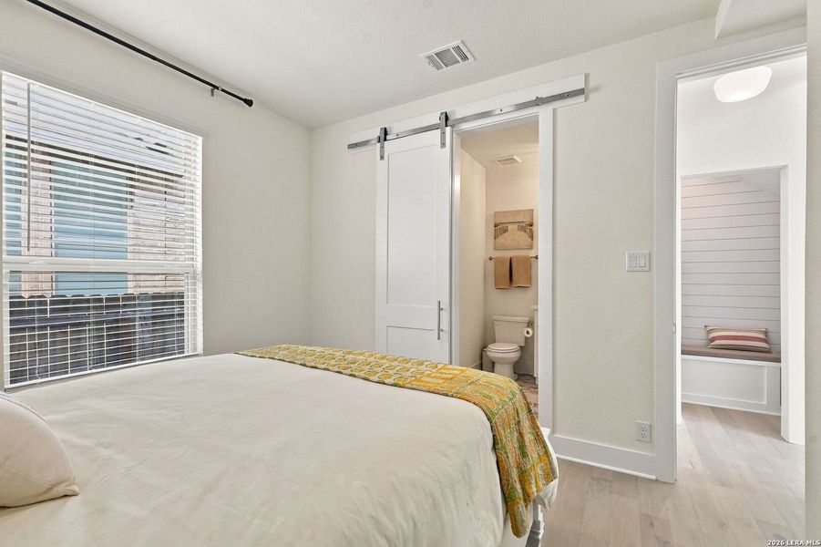Furnished interior view inside a new home in Gruene Villages, New Braunfels (Image 6).