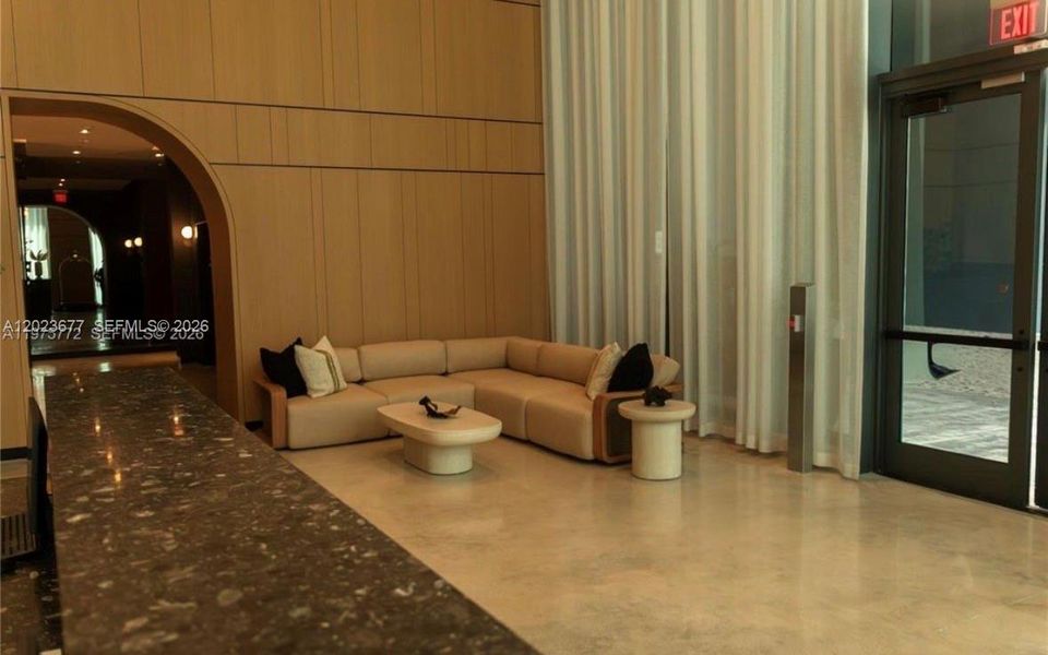 Community amenities in , Miami (Image 9).