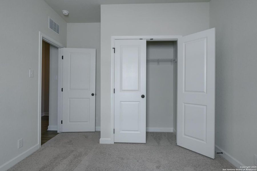 Spacious, unfurnished interior of a new home in Cordova Trails, Seguin (Image 24).