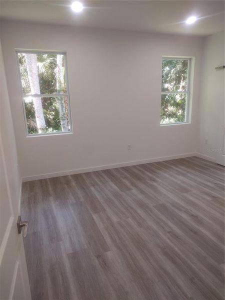 Spacious, unfurnished interior of a new home in , New Smyrna Beach (Image 19).