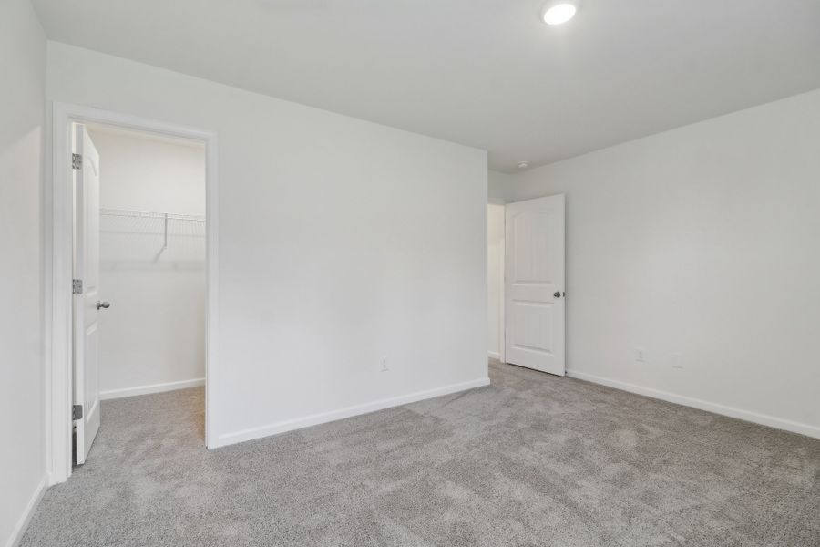 Representative unfurnished interior of a home built from the Kingston ll by Great Southern Homes in Portrait Hills, Aiken (Image 27).