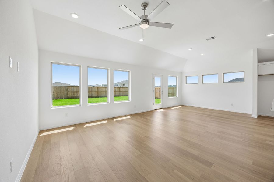 Spacious, unfurnished interior of a new home in Riviera Pines, Huffman (Image 14). Spacious, unfurnished interior of a new home in Riviera Pines, Huffman (Image 14).