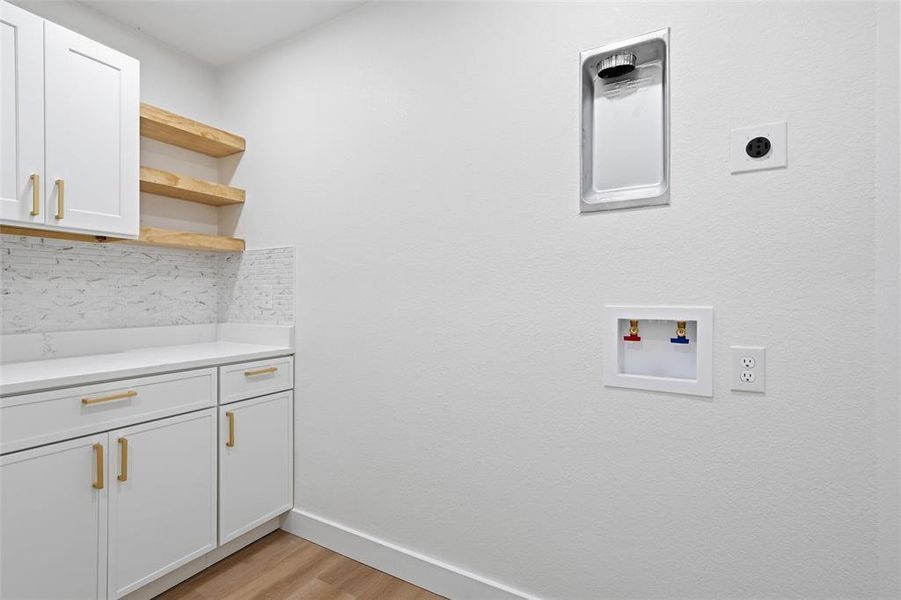 Furnished interior view inside a new home in , Waco (Image 4).