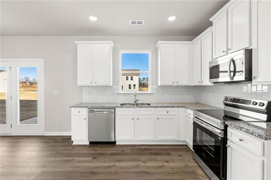 Furnished interior view inside a new home in Highland Park, Stonecrest (Image 9).