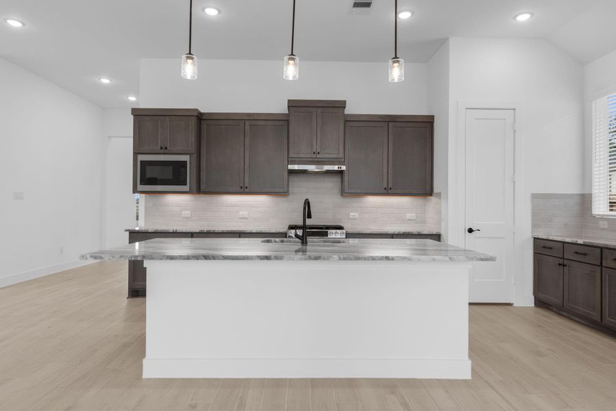 Furnished interior view inside a new home in Riceland, Mont Belvieu (Image 9).